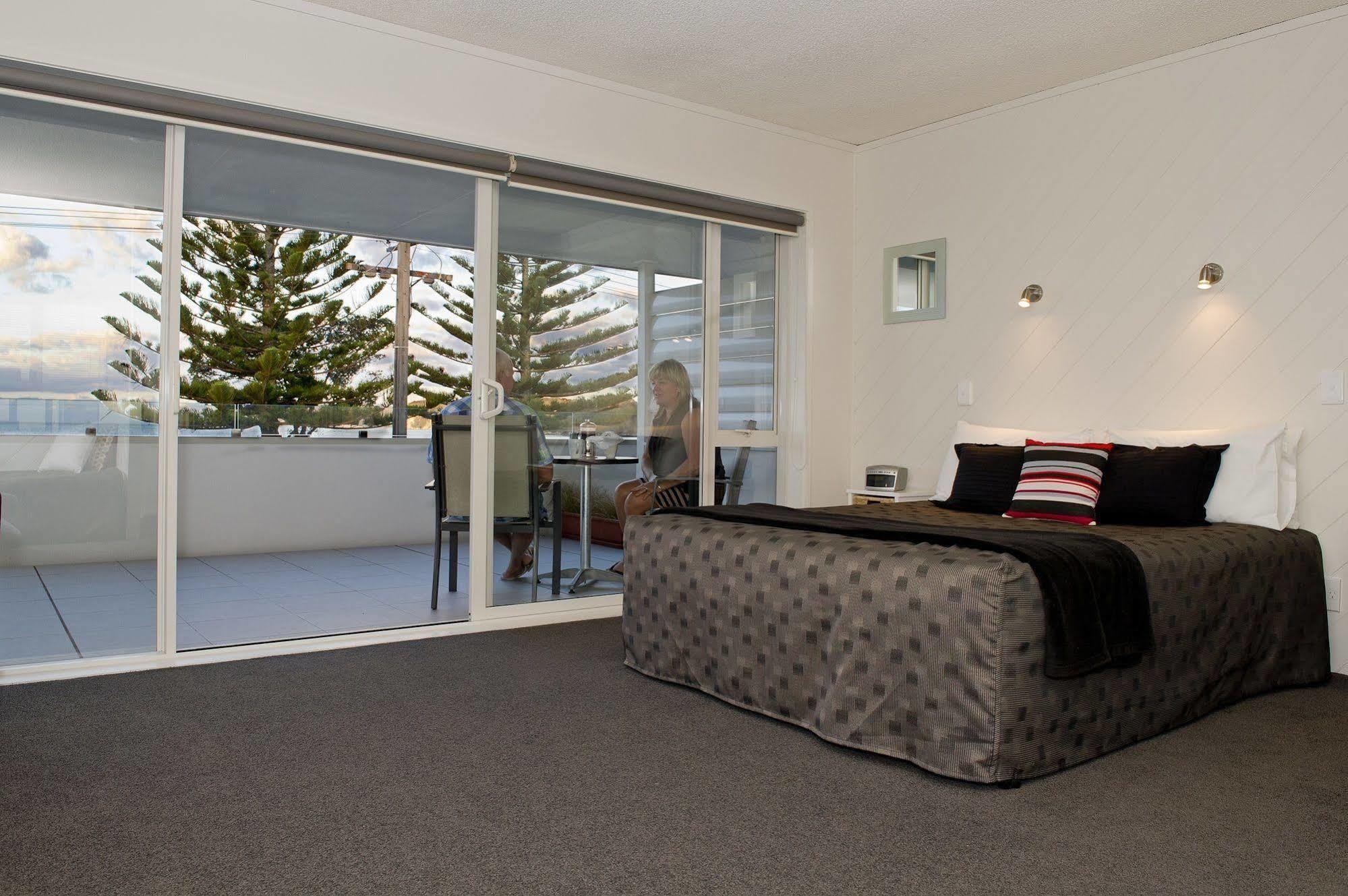 The Oceanside Motel Whitianga Kültér fotó