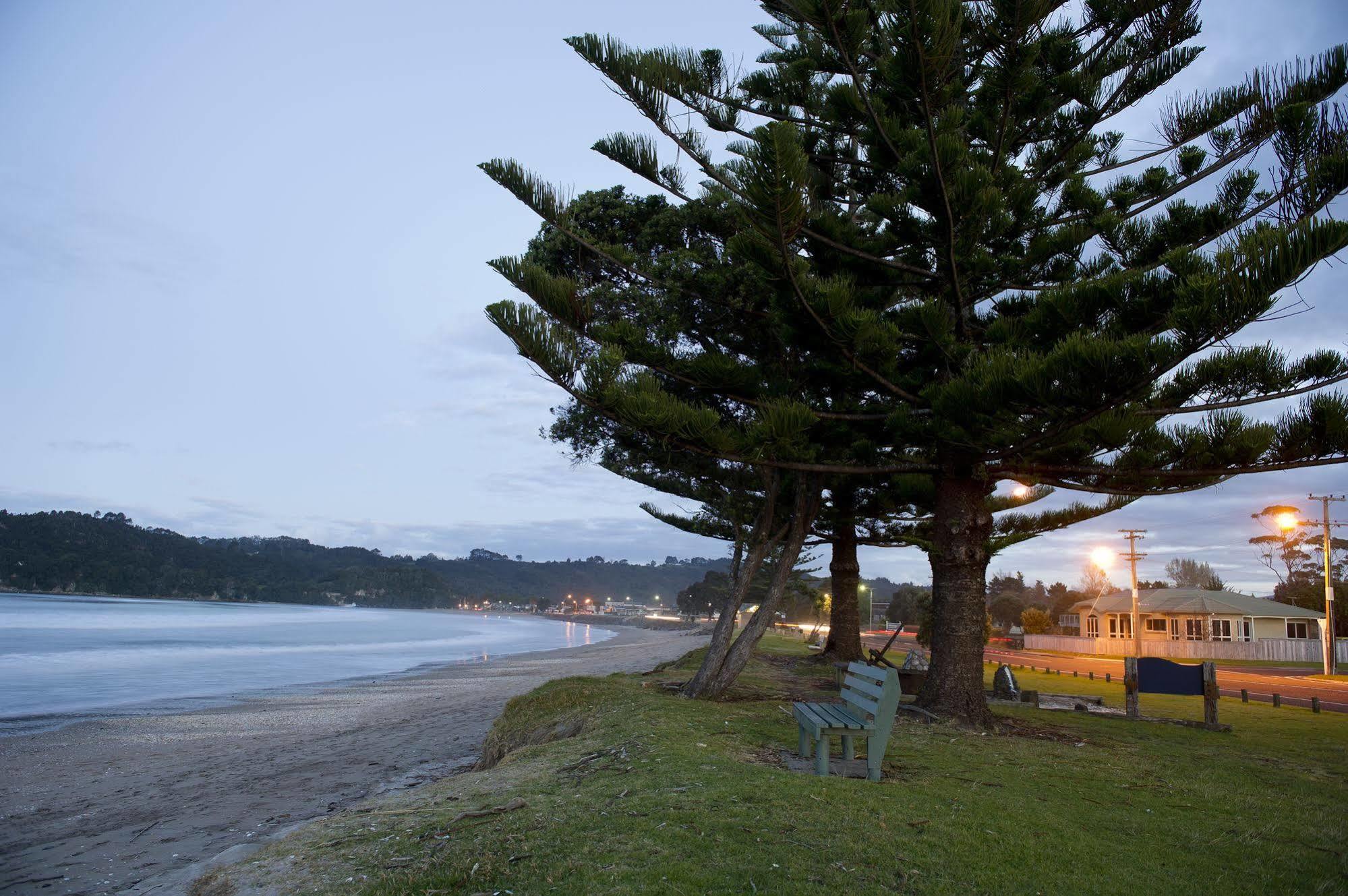 The Oceanside Motel Whitianga Kültér fotó